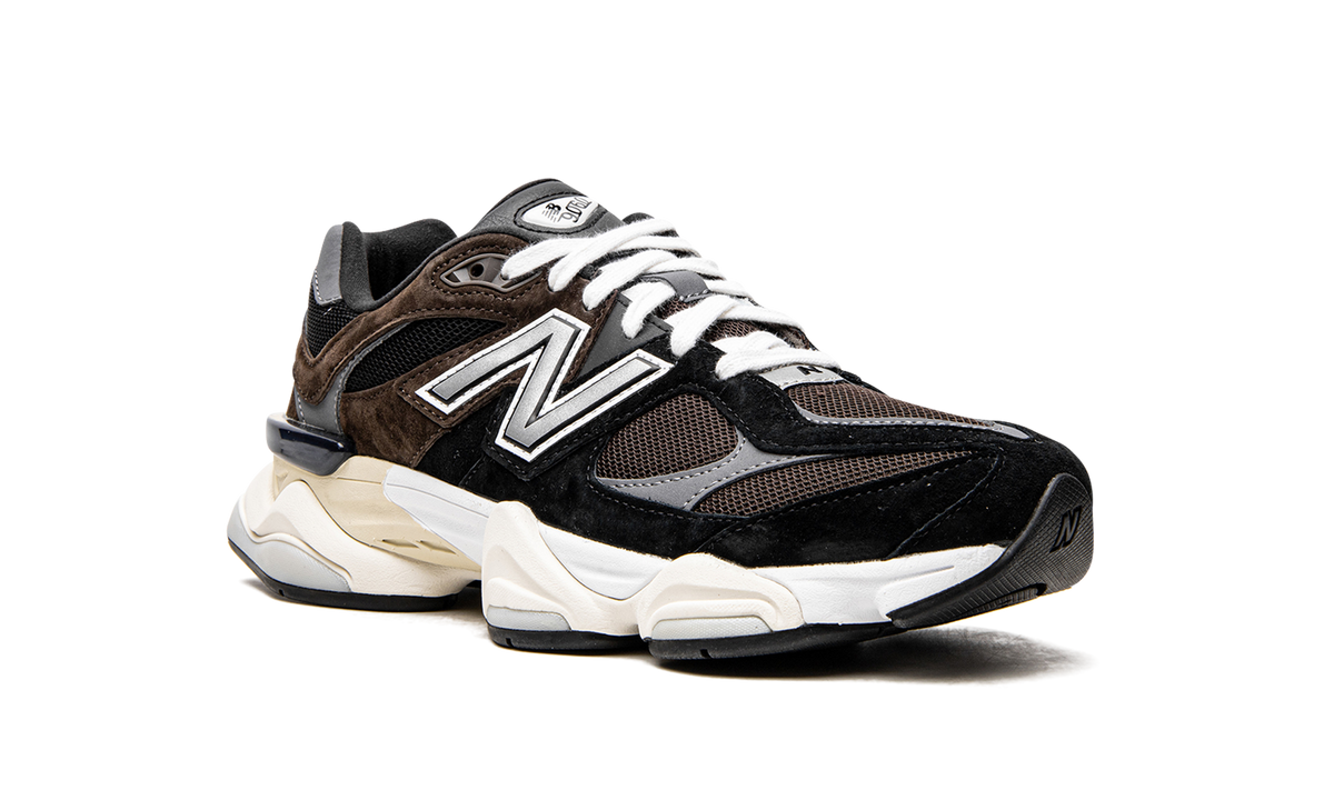 Overkicks - New Balance 9060 Brown Black (U9060BRN) - detalle lateral interior