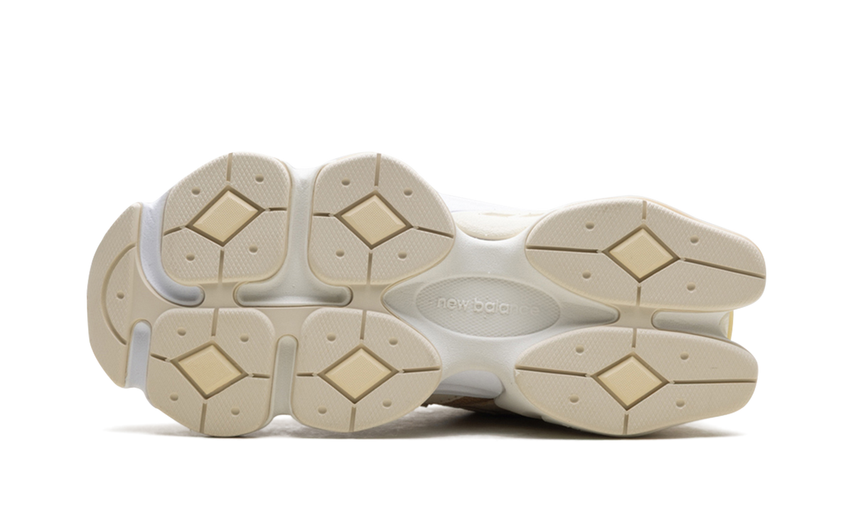 Overkicks - New Balance 9060 Brown Ivory White (U9060FW) - vista superior