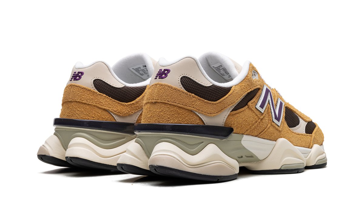 Overkicks - New Balance 9060 Butterscotch (U9060SRB) - par completo