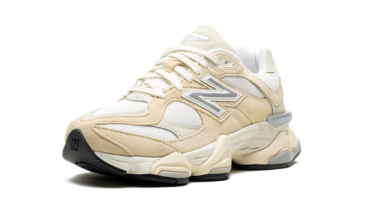 Overkicks - New Balance 9060 Calcium Sea Salt (U9060WNB) - detalle suela