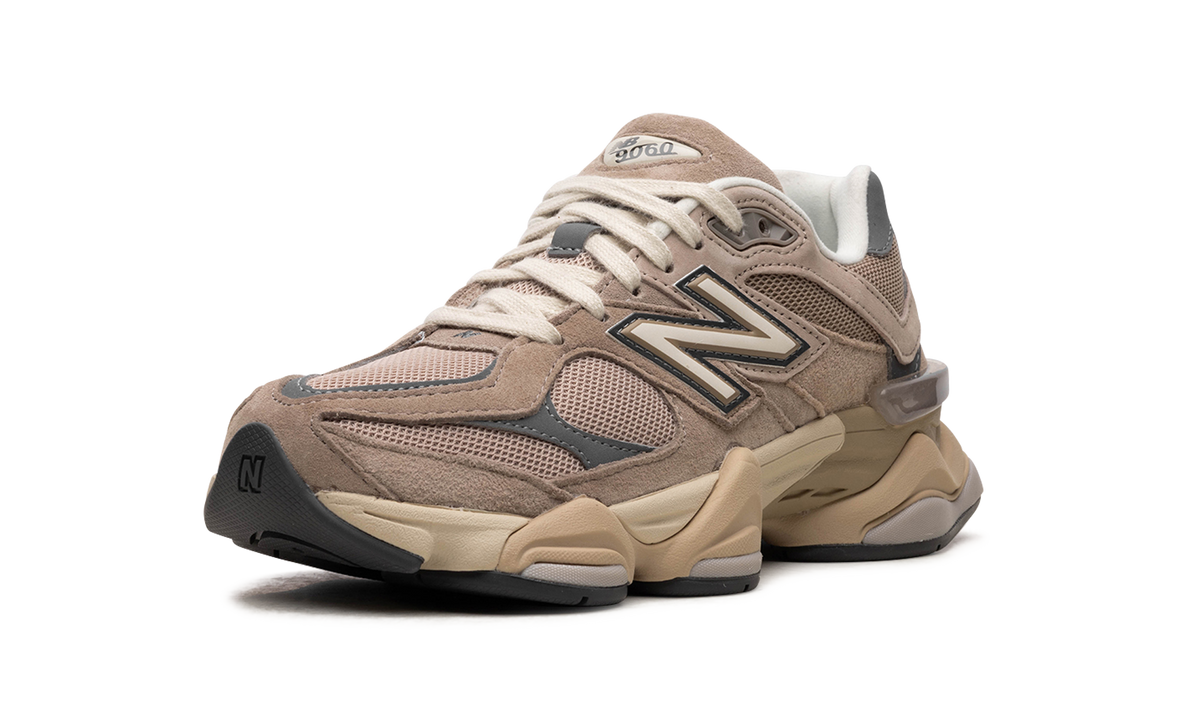 Overkicks - New Balance 9060 Driftwood Castlerock (U9060EEG) - detalle suela