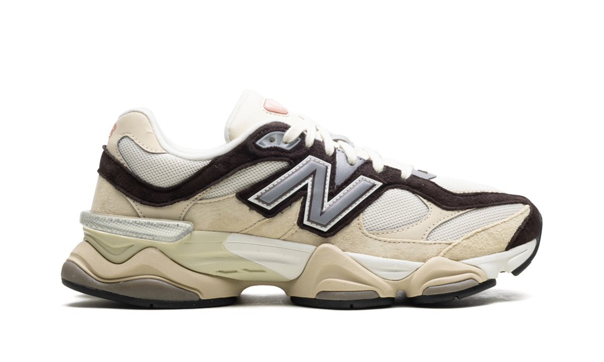 Overkicks - New Balance 9060 Emerging Brown (U9060FLP) - detalle talón