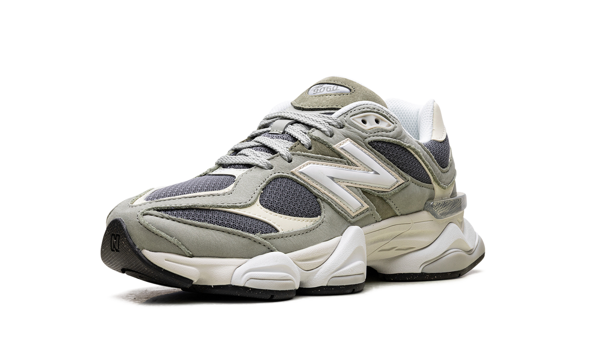 Overkicks - New Balance 9060 Fall Suedes Pack Olive (U9060CTD) - detalle suela