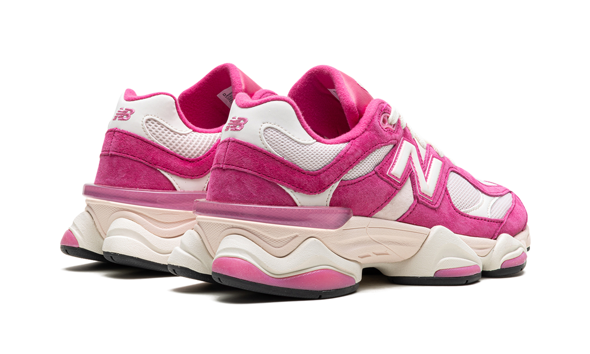 Overkicks - New Balance 9060 Fuchsia Pink (U9060FP) - par completo