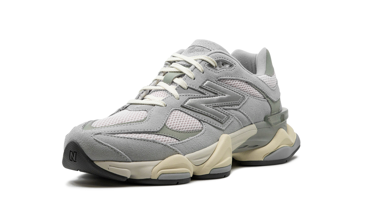 Overkicks - New Balance 9060 Granite Pink (U9060SFB) - detalle suela
