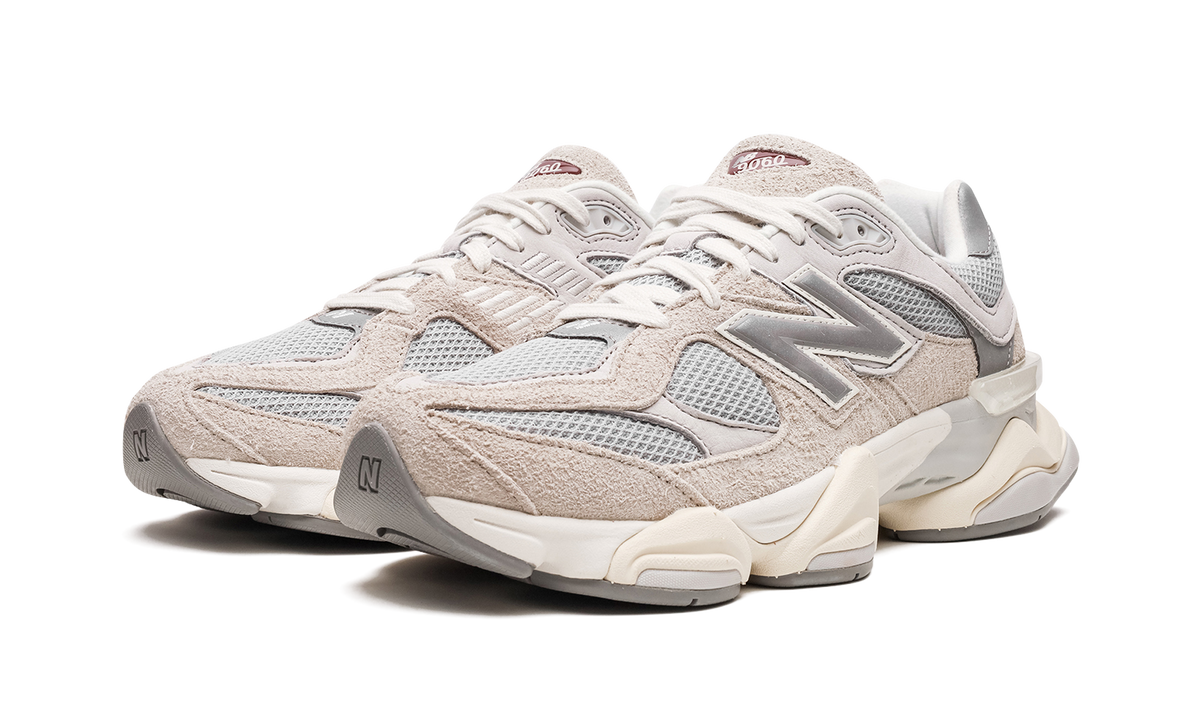 Overkicks - New Balance 9060 Lunar New Year Timberwolf Grey (U9060LNY) - vista trasera