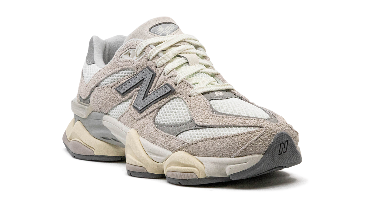 Overkicks - New Balance 9060 Moonbeam Sea Salt (U9060HSC) - detalle upper