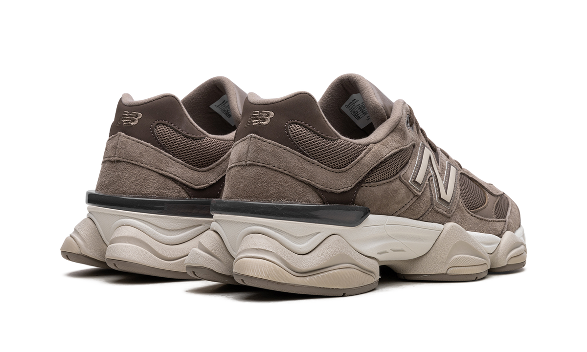 Overkicks - New Balance 9060 Mushroom Brown (U9060JMR) - par completo