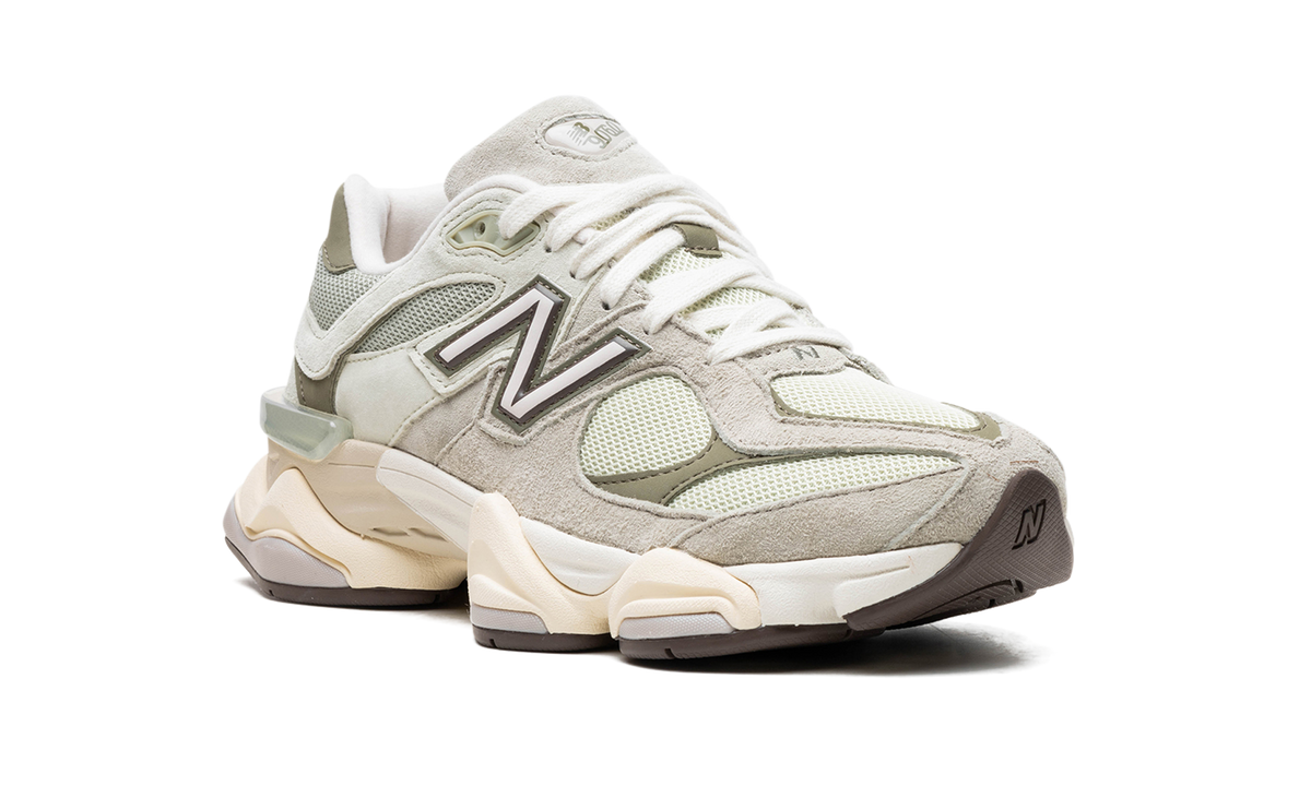 Overkicks - New Balance 9060 Olivine (U9060EEC) - detalle lateral interior