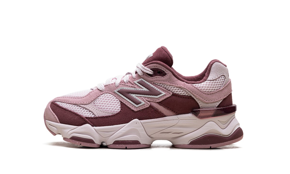 Overkicks - New Balance 9060 Pink Granite Washed Burgundy (GC9060EP) - vista lateral