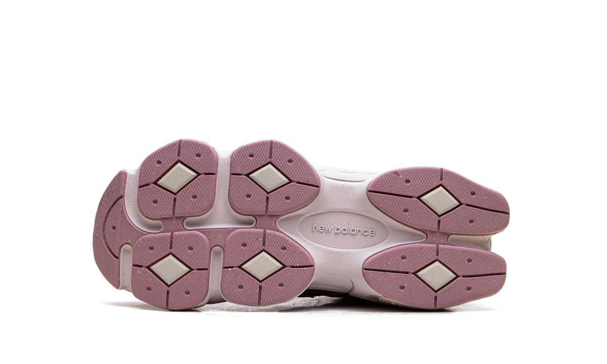 Overkicks - New Balance 9060 Pink Granite Washed Burgundy (GC9060EP) - detalle suela