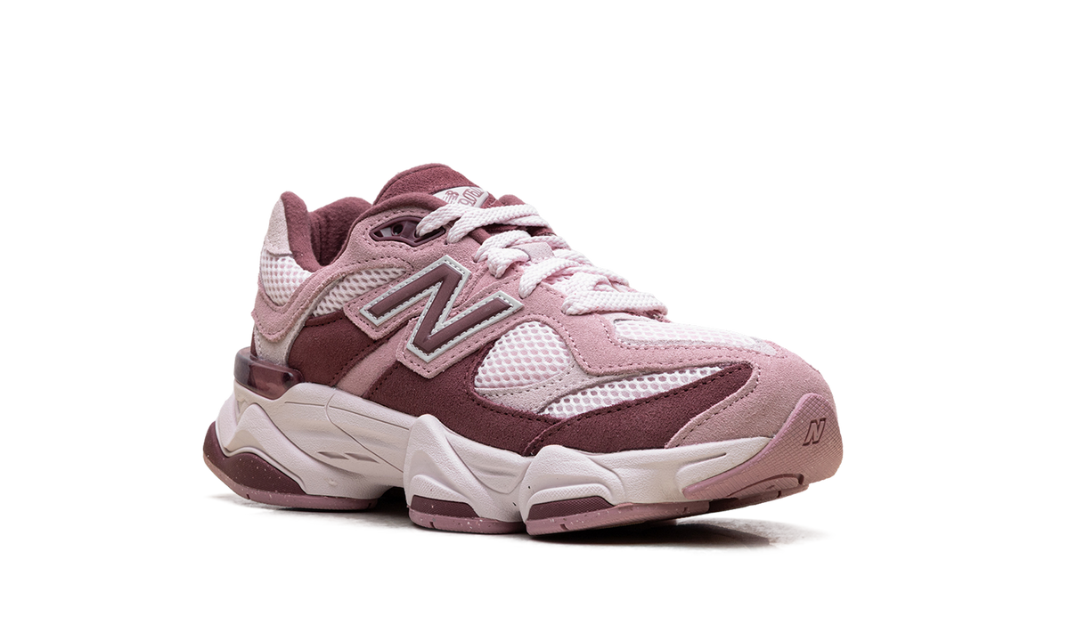 Overkicks - New Balance 9060 Pink Granite Washed Burgundy (GC9060EP) - detalle upper