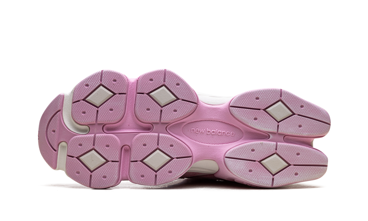Overkicks - New Balance 9060 Pink Overdye (U9060APP) - detalle suela