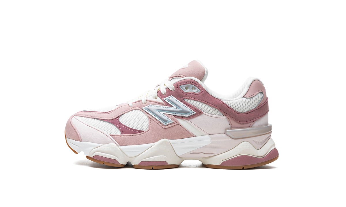 Overkicks - New Balance 9060 Rose Pink (Wide) (GS) (GC9060FR) - vista lateral