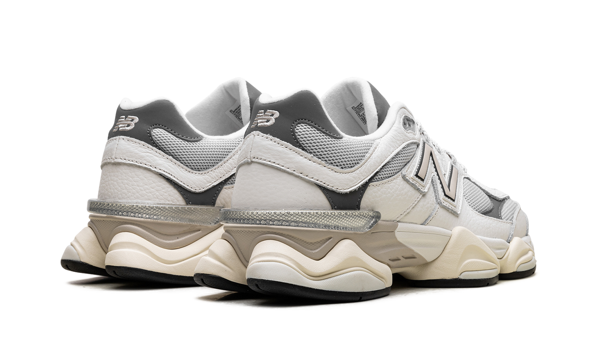 Overkicks - New Balance 9060 Sea Salt Castlerock (U9060AGA) - par completo