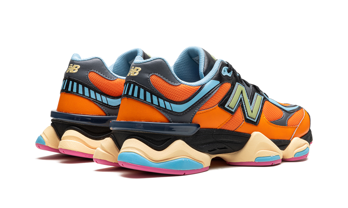 Overkicks - New Balance 9060 Sun Glow Team Sky Blue (U9060OGB) - par completo
