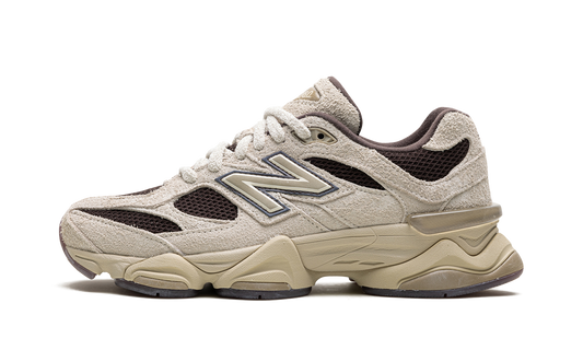 Overkicks - New Balance 9060 Sydney McLaughlin-Levrone Linen Black Coffee (U9060SYD) - vista lateral