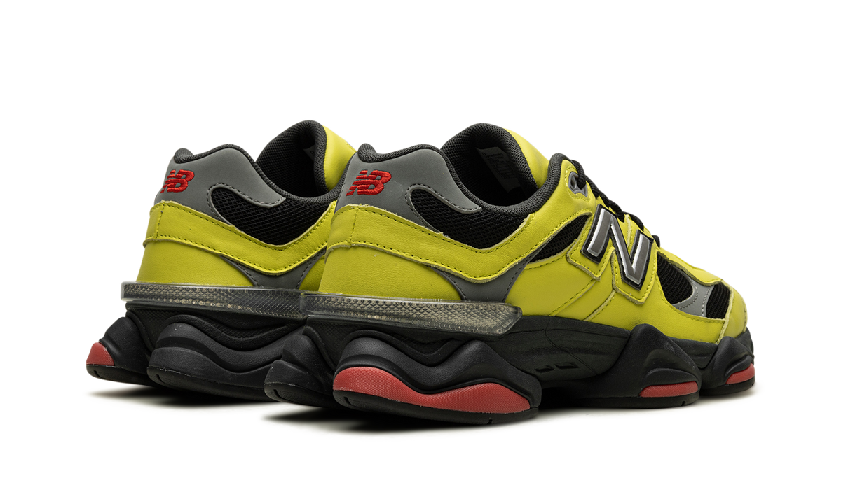 Overkicks - New Balance 9060 Tea Tree (U9060NRG) - par completo
