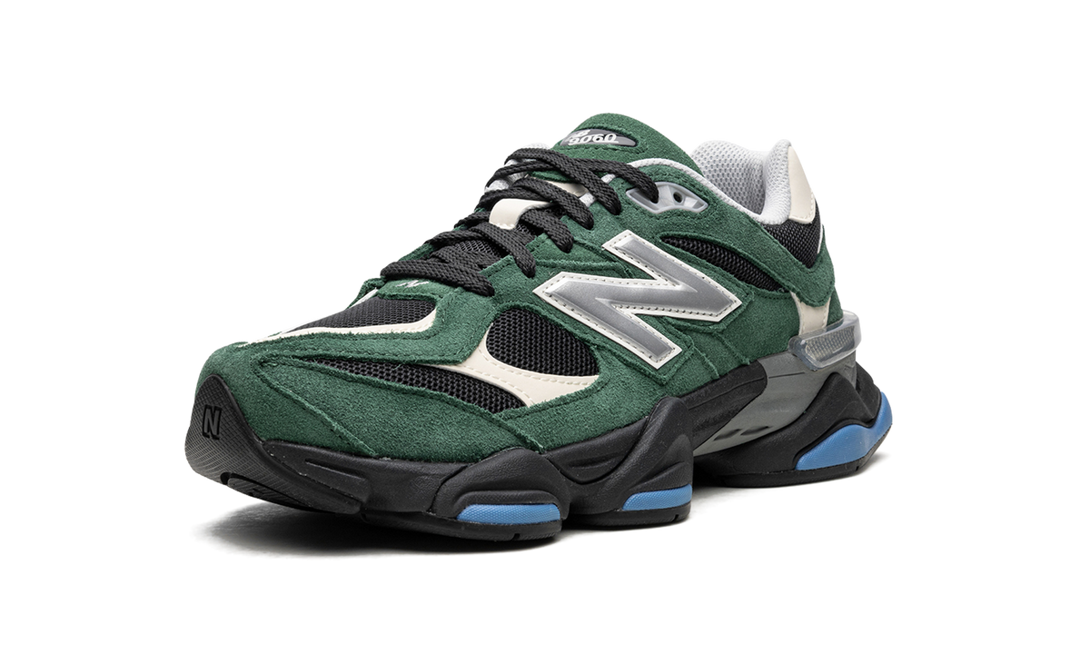 Overkicks - New Balance 9060 Team Forest Green (U9060VRA) - detalle suela