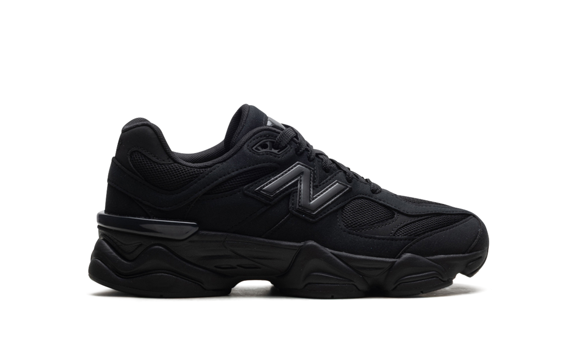 Overkicks - New Balance 9060 Triple Black (GS) (GC9060BB) - imagen 6