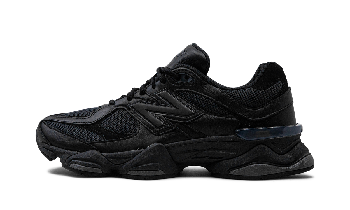 Overkicks - New Balance 9060 Triple Black Leather (U9060NRI) - vista lateral