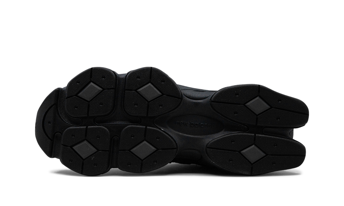 Overkicks - New Balance 9060 Triple Black Leather (U9060NRI) - detalle suela