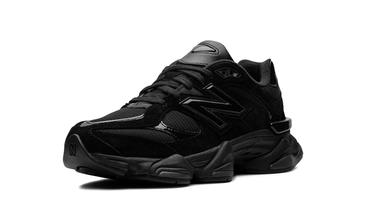 Overkicks - New Balance 9060 Triple Black Patent (U9060ZBO) - detalle lateral