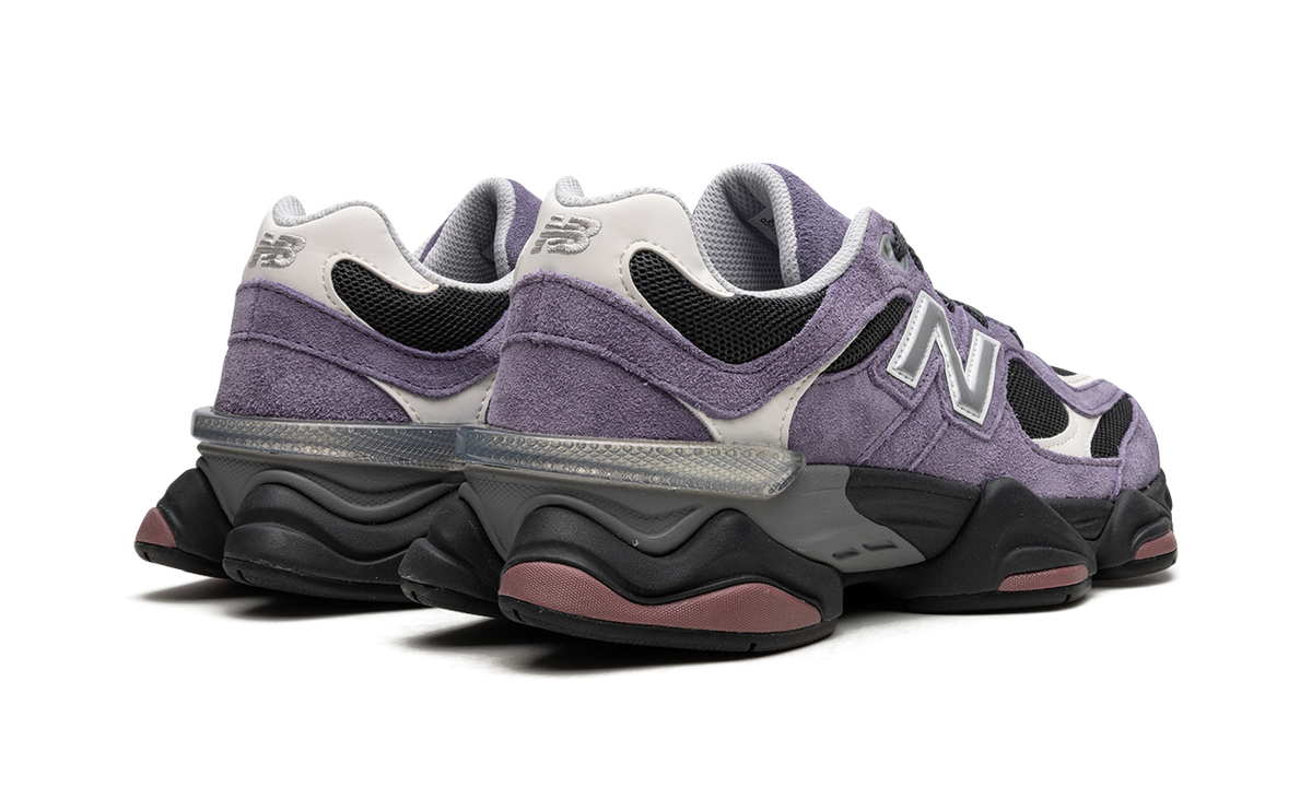 Overkicks - New Balance 9060 Violet Noir (U9060VRB) - par completo
