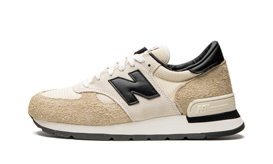 Overkicks - New Balance 990v1 MiUSA Teddy Santis Macadamia Nut (M990AD1) - vista lateral
