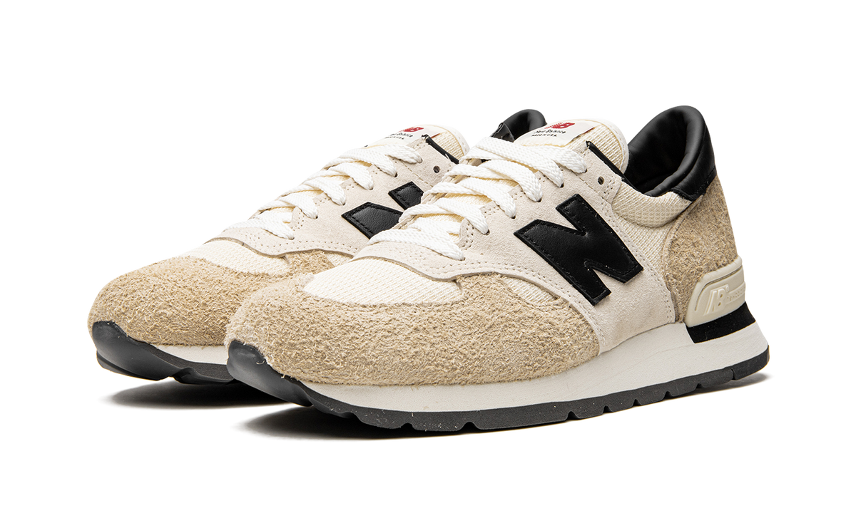 Overkicks - New Balance 990v1 MiUSA Teddy Santis Macadamia Nut (M990AD1) - vista trasera