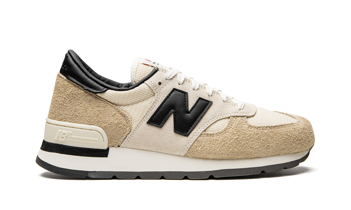 Overkicks - New Balance 990v1 MiUSA Teddy Santis Macadamia Nut (M990AD1) - detalle talón