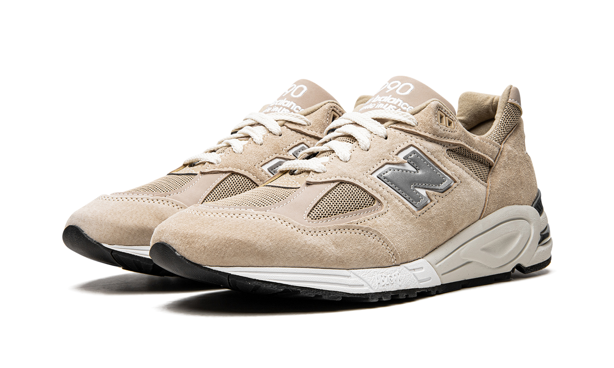 Overkicks - New Balance 990v2 Kith Tannin (M990KS2) - vista trasera