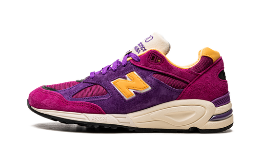 Overkicks - New Balance 990v2 MiUSA Teddy Santis Purple Yellow (M990PY2) - vista lateral