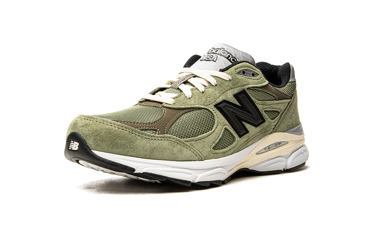 Overkicks - New Balance 990v3 MiUSA JJJJound Olive (M990JD3) - detalle suela