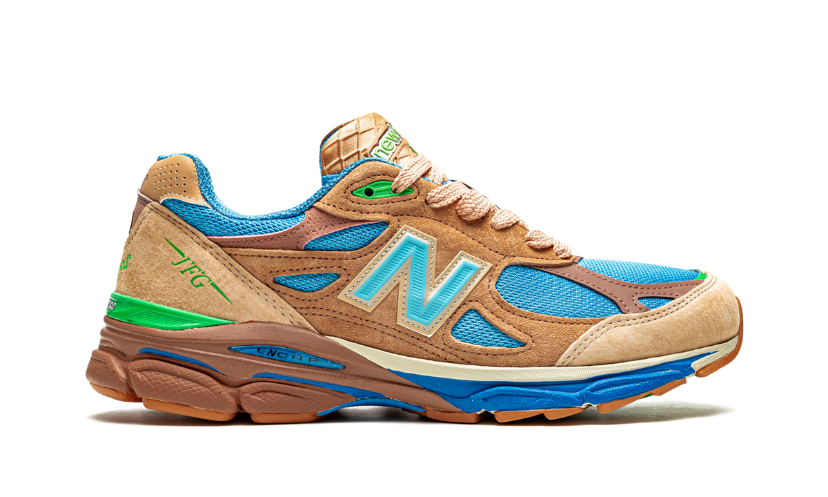 Overkicks - New Balance 990v3 MiUSA Joe Freshgoods Outside Clothes (M990JG3) - detalle talón