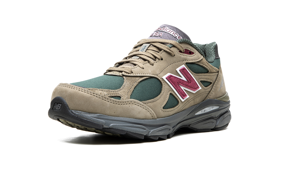 Overkicks - New Balance 990v3 MiUSA Teddy Santis Green Purple (M990GP3) - detalle suela