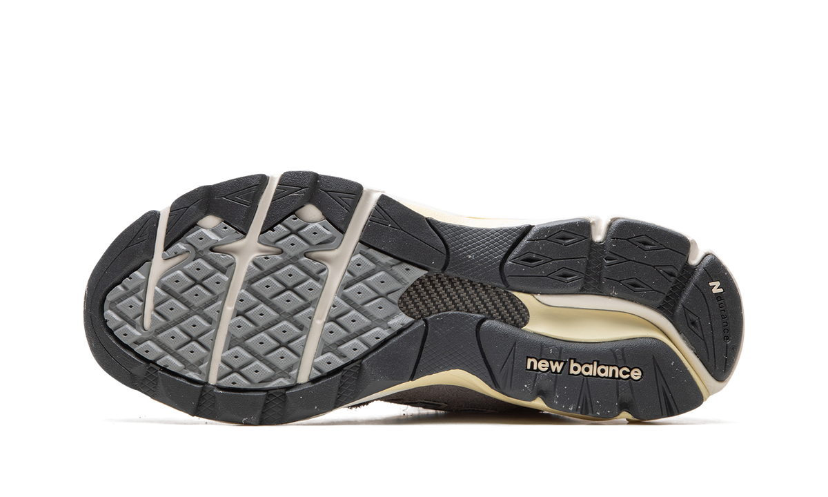 Overkicks - New Balance 990v3 MiUSA Teddy Santis Marblehead Incense (M990TG3) - vista superior