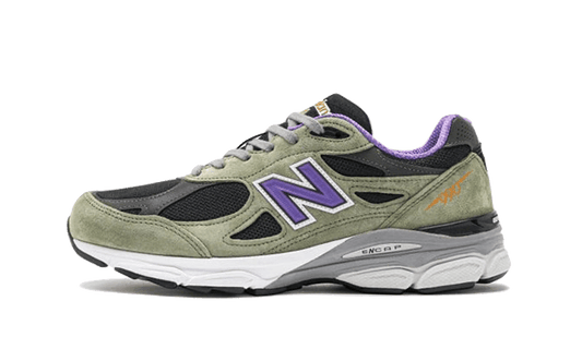 Overkicks - New Balance 990v3 MiUSA Teddy Santis Olive Leaf (M990TC3) - vista lateral