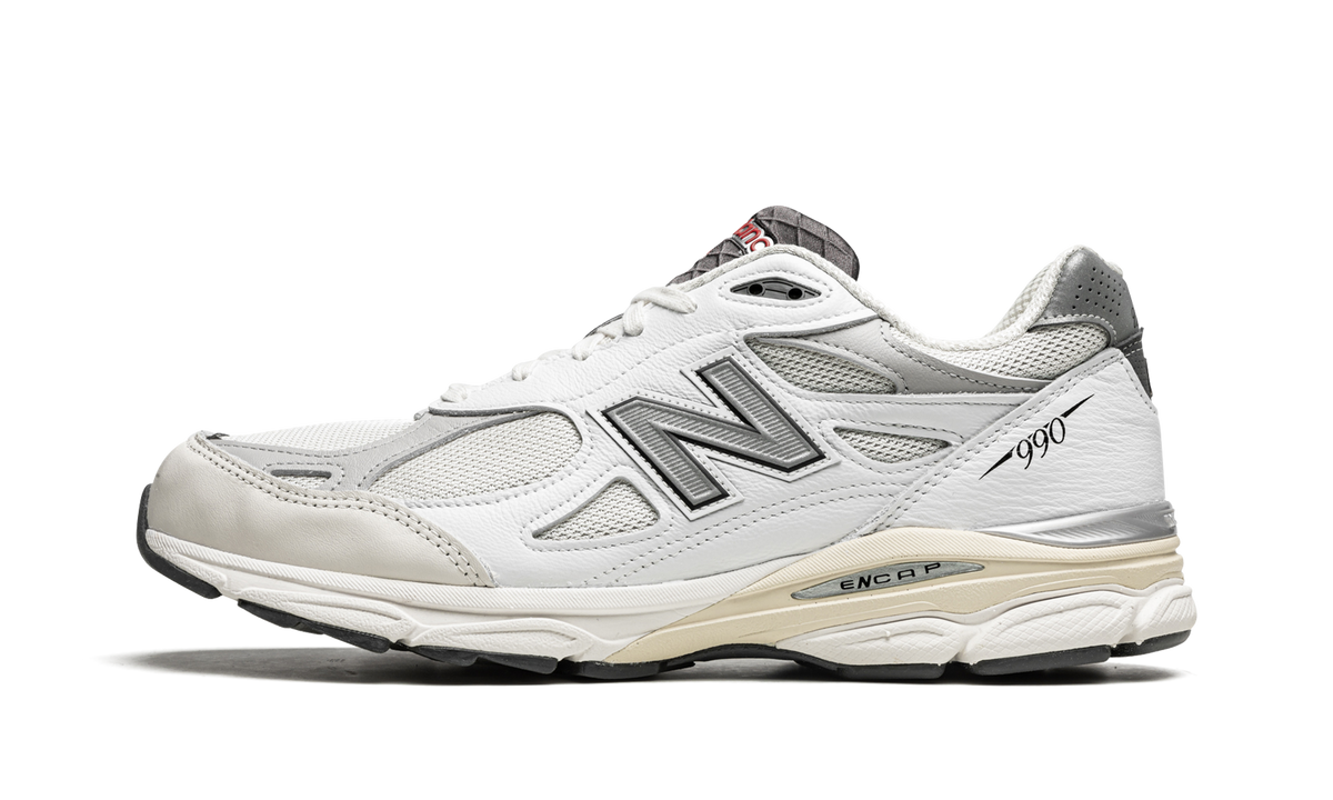 Overkicks - New Balance 990v3 MiUSA Teddy Santis Sea Salt (M990AL3) - vista lateral