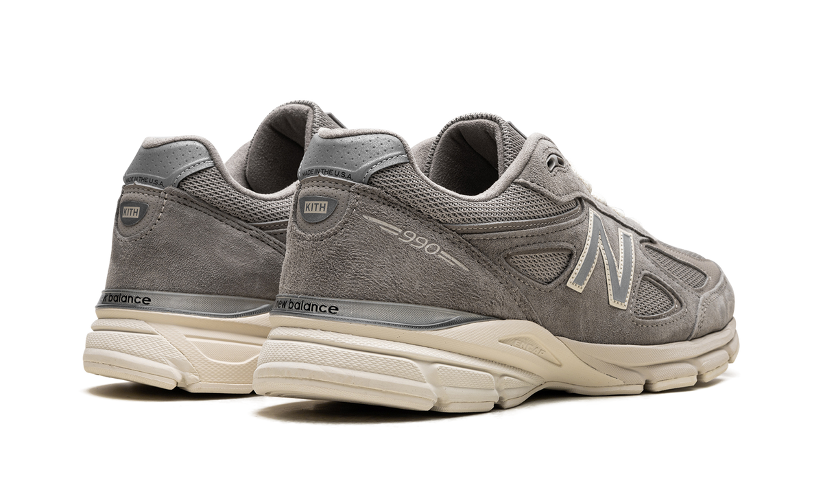 Overkicks - New Balance 990v4 MiUSA Kith Moonrock (U990KT4) - par completo
