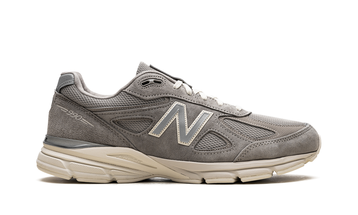 Overkicks - New Balance 990v4 MiUSA Kith Moonrock (U990KT4) - detalle talón