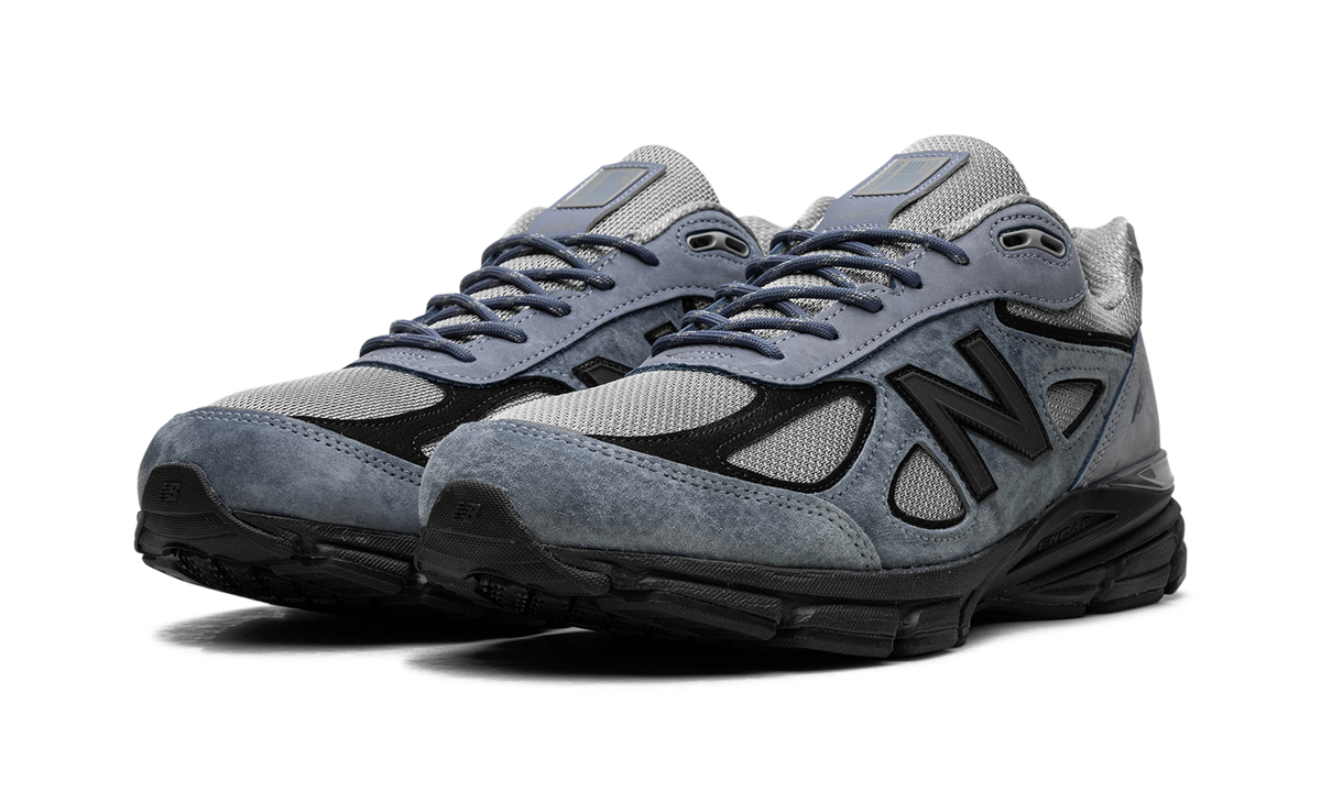 Overkicks - New Balance 990v4 MiUSA Teddy Santis Arctic Grey Black (U990BB4) - vista trasera