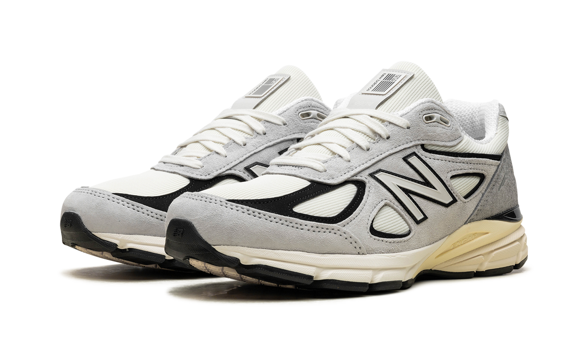Overkicks - New Balance 990v4 MiUSA Teddy Santis Grey Black Cream (U990TG4) - vista trasera