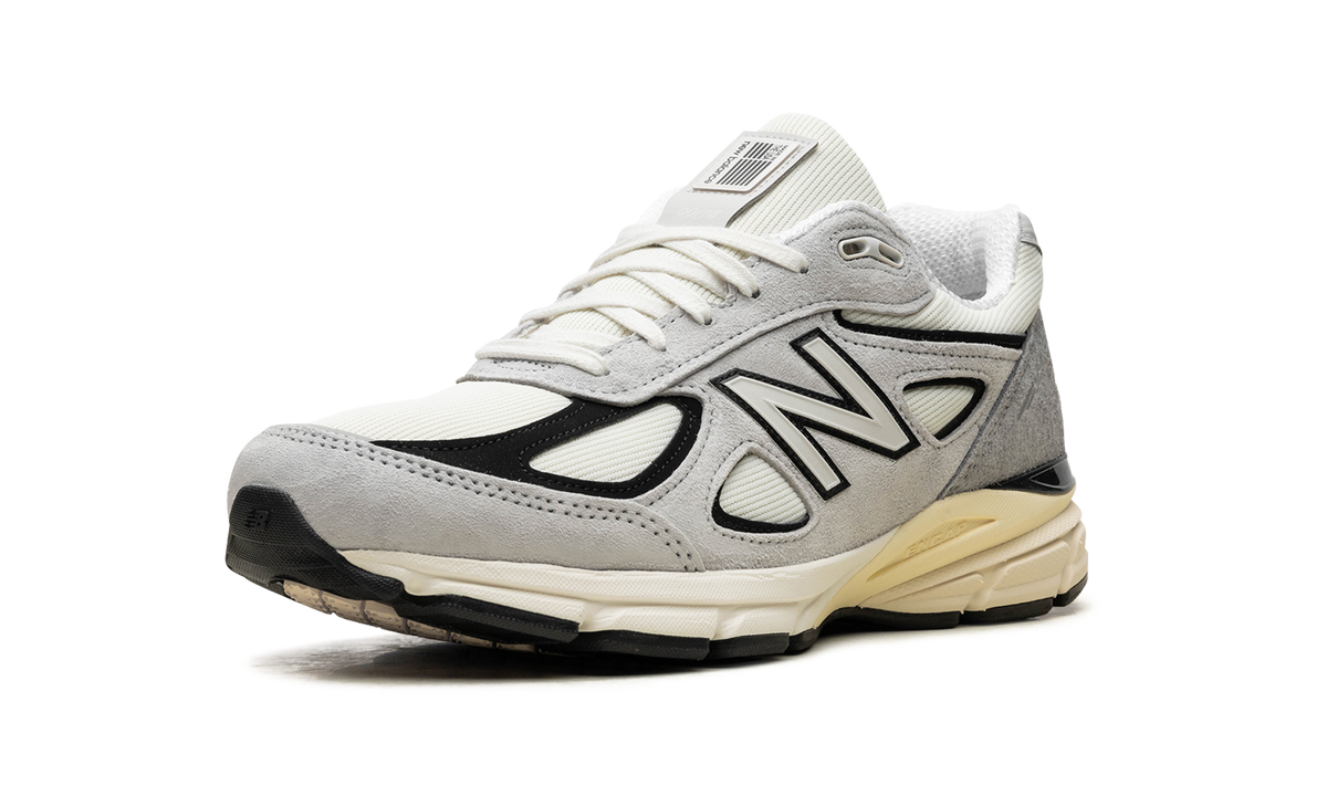 Overkicks - New Balance 990v4 MiUSA Teddy Santis Grey Black Cream (U990TG4) - detalle suela