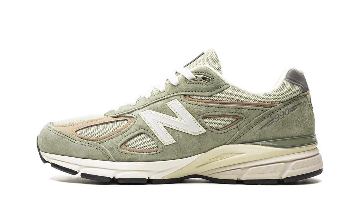 Overkicks - New Balance 990v4 MiUSA Teddy Santis Olive Incense (U990GT4) - vista lateral