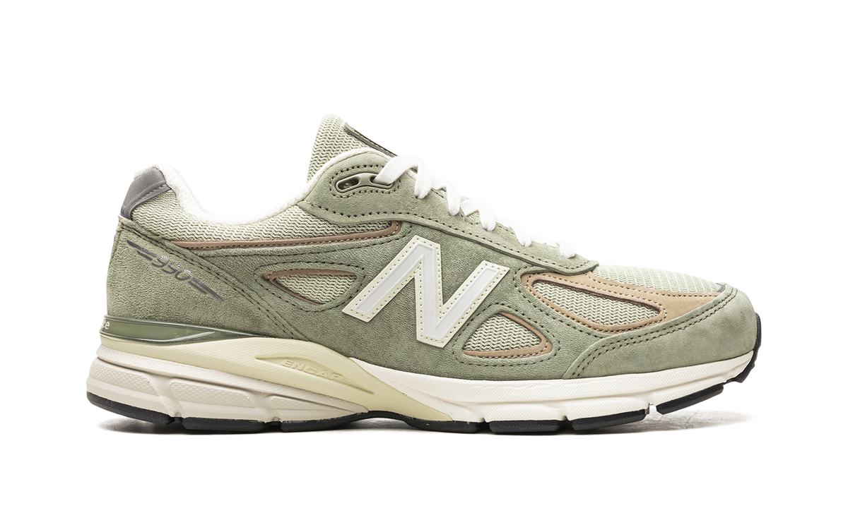 Overkicks - New Balance 990v4 MiUSA Teddy Santis Olive Incense (U990GT4) - detalle talón