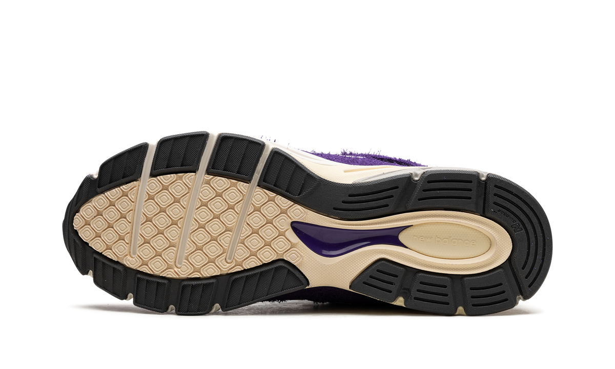 Overkicks - New Balance 990v4 MiUSA Teddy Santis Plum Purple (U990TB4) - vista superior