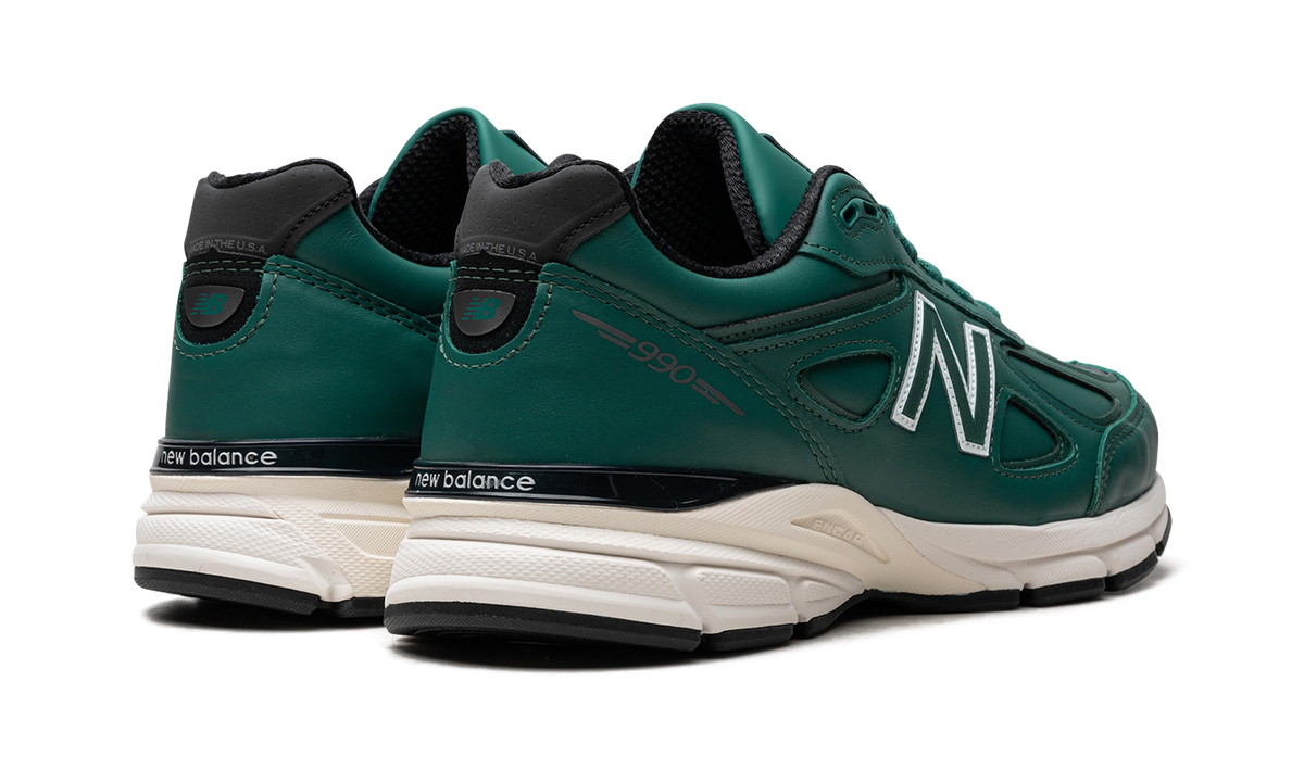 Overkicks - New Balance 990v4 MiUSA Teddy Santis Teal (U990TW4) - par completo