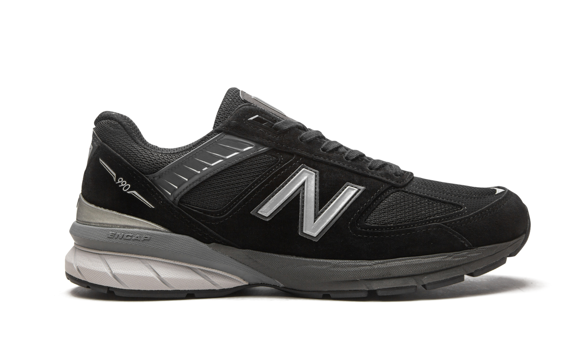 Overkicks - New Balance 990v5 Black (M990BK5) - detalle talón