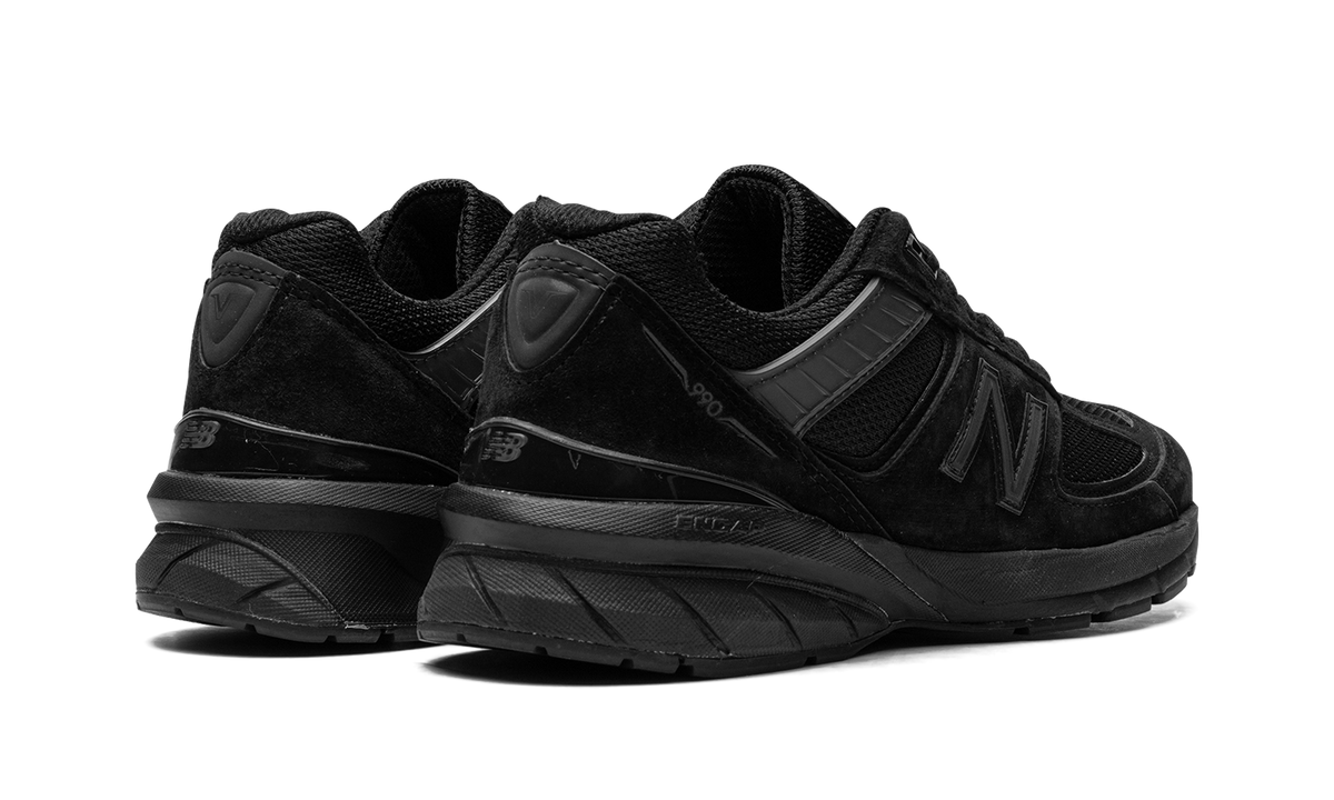 Overkicks - New Balance 990v5 MiUSA Triple Black (M990BB5) - par completo